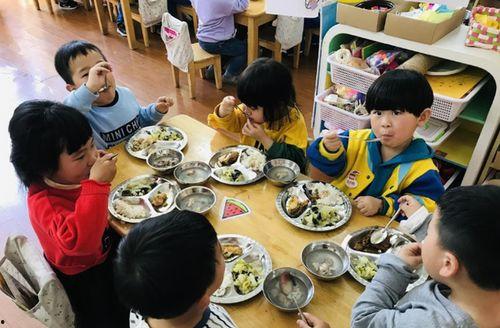 吃瓜节幼儿园,幼儿园里的趣味亲子时光