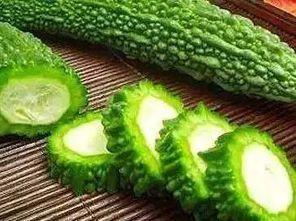 吃瓜会血尿吗,吃瓜引发血尿？揭秘瓜果食用背后的健康隐患